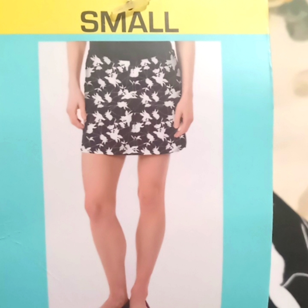 NWT TRANQUILITY WOMEN SKIRT-SKORT SIZE S